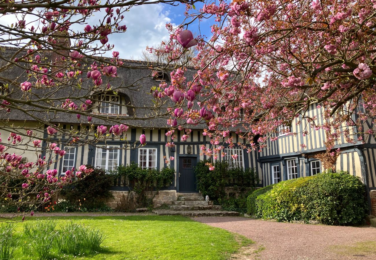 Maison à Saint Pierre le Vieux - Chaumière Bleue