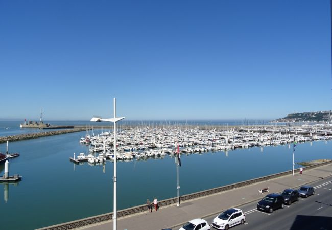  à Le Havre - Petits Bateaux