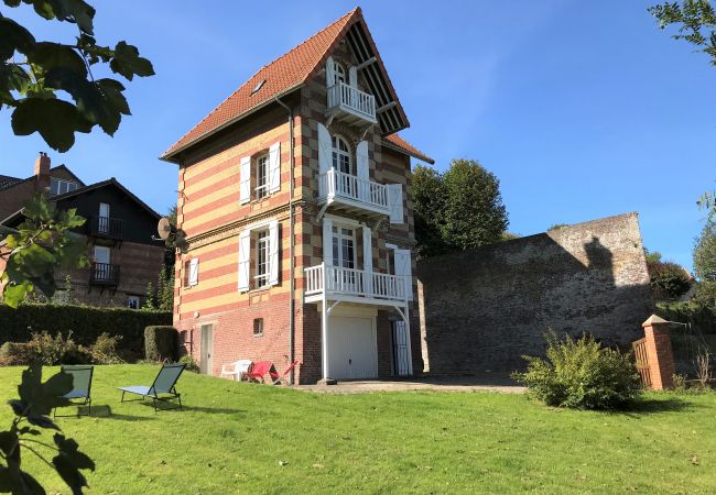  à Hautot-sur-Mer - Roses