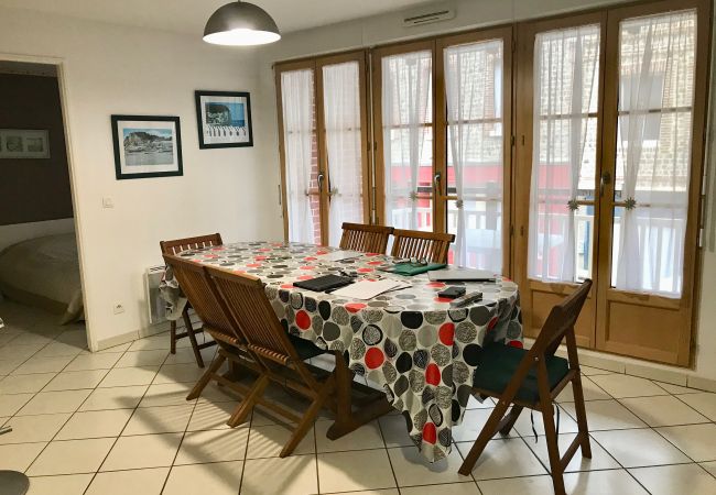 Appartement à Yport - Pleine Mer Appartement à Yport - Pleine Mer