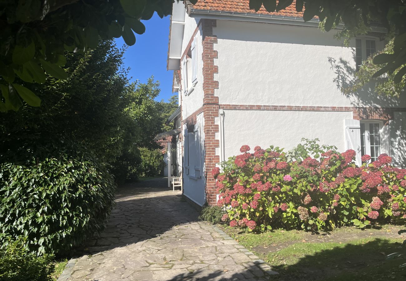 Maison à Varengeville-sur-Mer - Six hêtres Maison à Varengeville-sur-Mer - Six hêtres